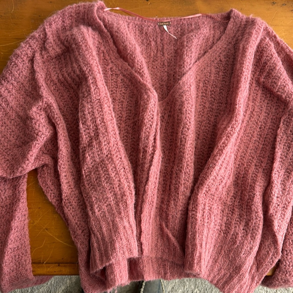 FP Cropped Oversized Sweater 💗💗